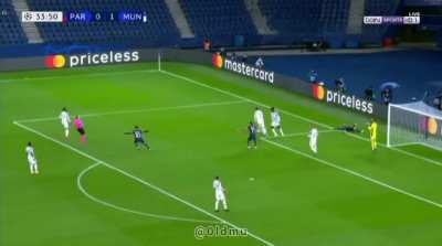 Axel Tuanzebe great tackle vs Mbappe