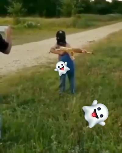 Weapon toting child 