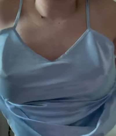 Morning titty drop, would you suck them for me