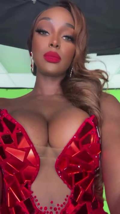 Amara La Negra (Love & Hip Hop: Miami)