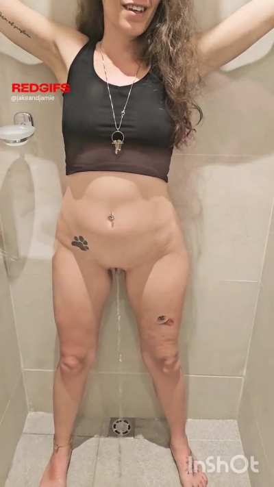 Do you like my fishnets pee