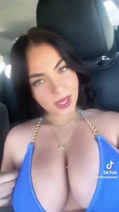 @steflovesyouu