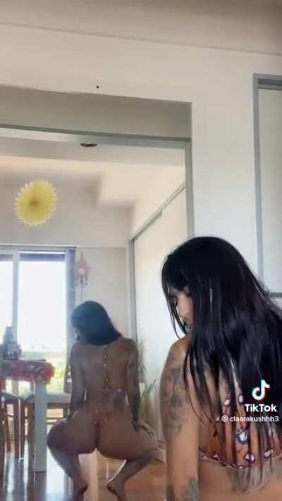 Sexy Latina 😍😍
