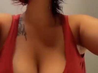 ........ Jiggle