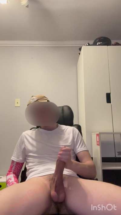 Hung gaming twink