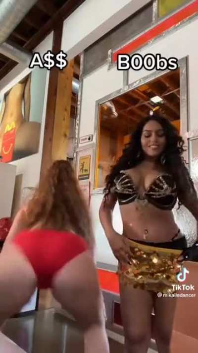 tits and ass which is better ((🍑))
