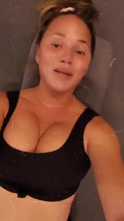🤤