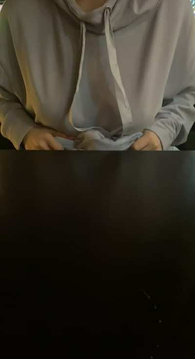 My friend said I wouldn’t flash my tits at a busy restaurant.. well I did 😘 (drop Oc)