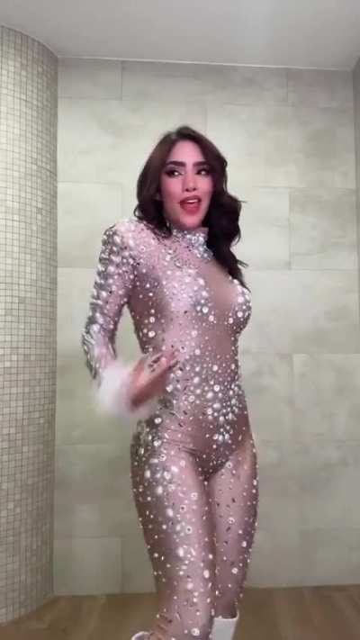 🕺