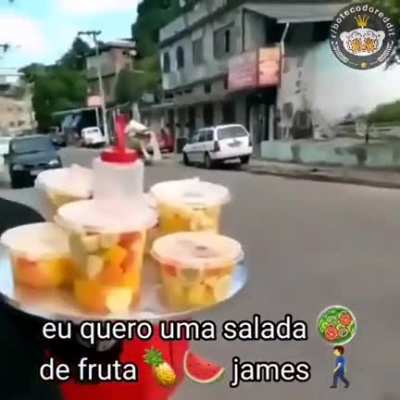 Chega mais, James!