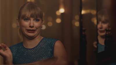 Taylor fucks me with me emotionally. She is the type of woman I want to fuck silly but also the type of woman I dream of marrying and falling in love with