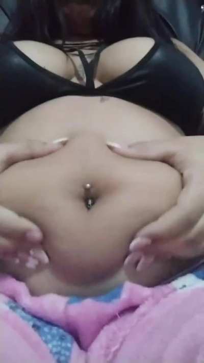 Do you want to make it bigger by feeding me? write me a messa<wbr>ge🍕🍗🍟<wbr>🥪🍔🌭🐷🐽
