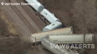 Multiple authorities are responding to a massive train derailment outside of Detroit, Michigan. Officials are reporting that only one car in the train was carrying hazardous materials, and are asking people to avoid the area for now