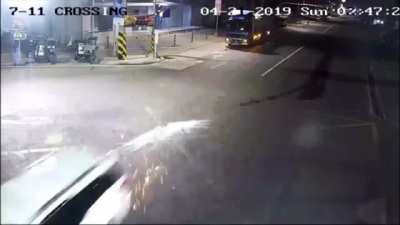 Someone's driving in the wrong lane
