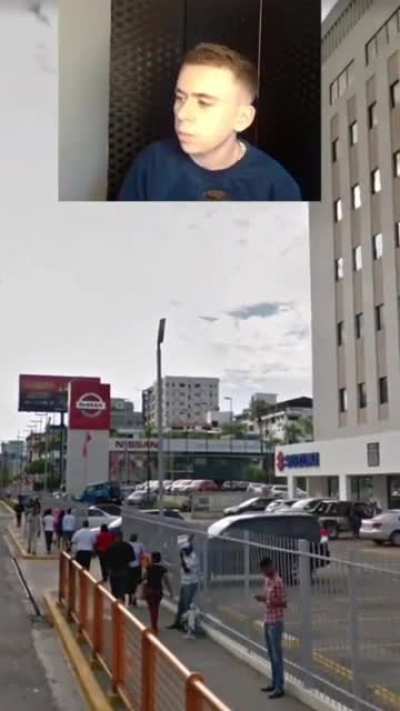 yep he indeed parked too close to the wall