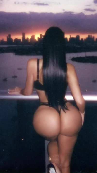So big 🍑