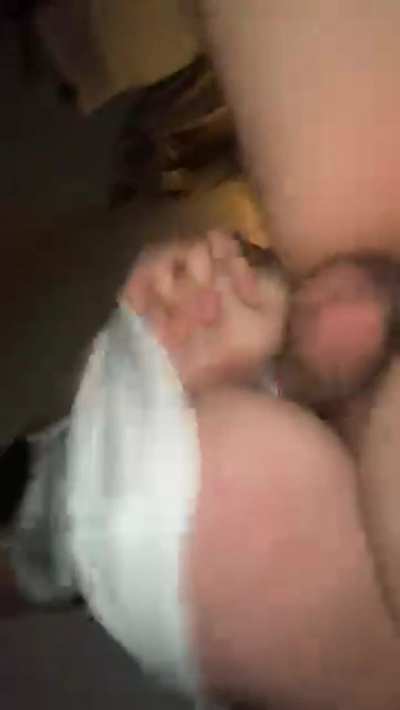 Cute White Girl rides that Arab guy like a horny slut - Cette babtou saute sur une bite de rebeu