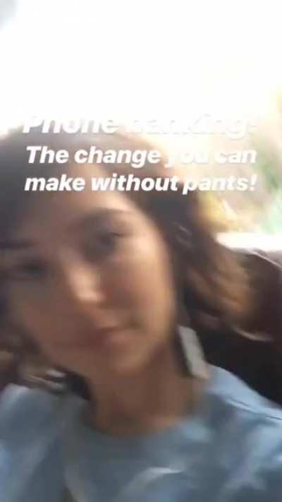 No pants! 👖