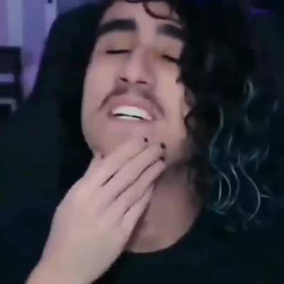 não sei oque escrever no titulo :(