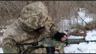 ua pov: Look what help we got from NATO - Ukrainian soldier of 80th separate brigade complains about Belgian FN FNC rifle