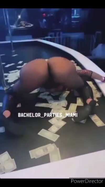 BRUH 😍🤤