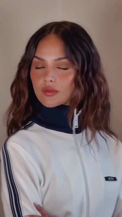 Eiza ready for the Prada fashion show during the Milan Womenswear Spring/Summer 2026 in Milan - IG September 2025