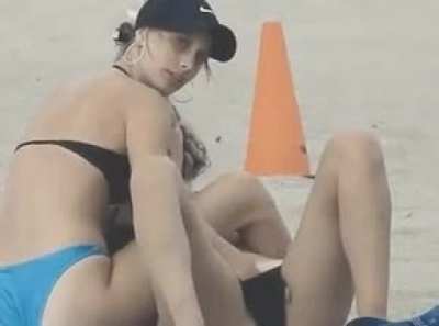 Sneaky beach love