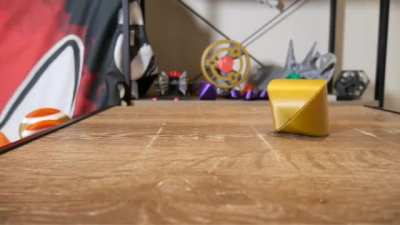 Non spherical roling objects