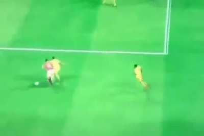 O juíz não viu a falta