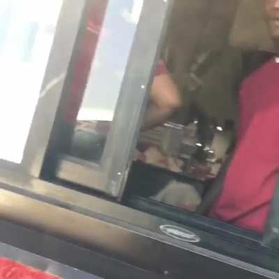 Guy goes off at Popeyes over one chicken strip instead of three