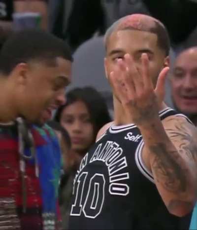 Sochan after Vassell's three point shot