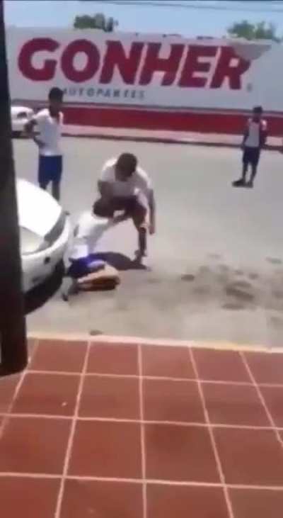 Hear y'all love some fight porn