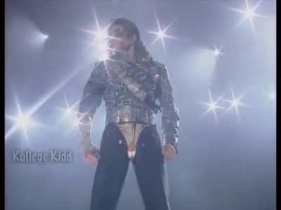Crowd losing their minds over Michael Jackson literally standing still