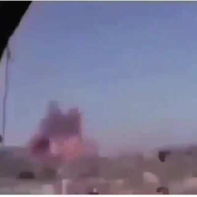 Irkçı olabilir ama genede güldürür...İşte o yüzden nolur ban atmayın