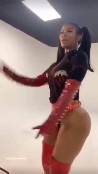 Twerking 🍑