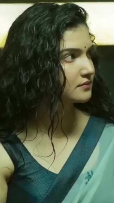 Honey rose 🌚