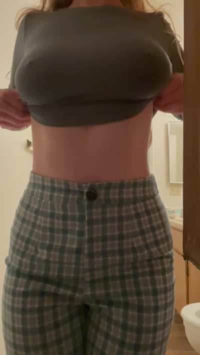 My tits look better covered in cum 😘 [drop]