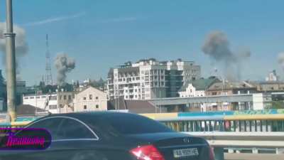 UA POV: Multiple cruise missile strikes in Kiev (Longer and higher quality video)