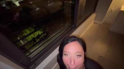 Face fuck me where the neighbors can see