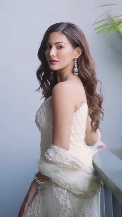 Amyra Dastur 