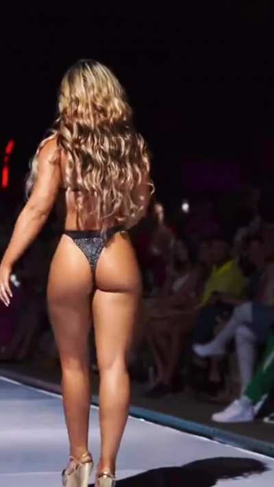 Mandy 
