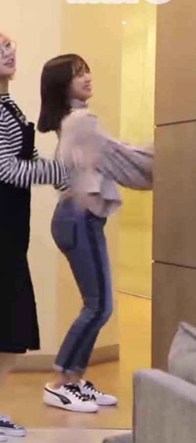 MYOUI MINA