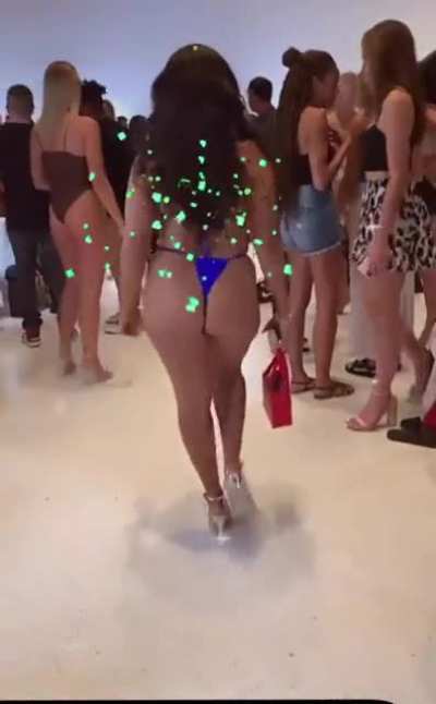 🍑🍑🍑