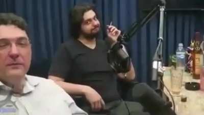 Isso é maconha monark?