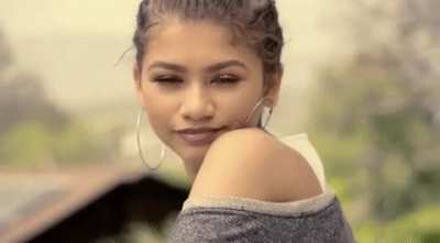 Imagine Z€ndaya´s Face in a Blowbang
