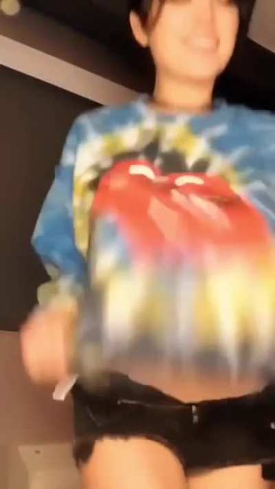 The benefits of her taking your shirts [reveal]