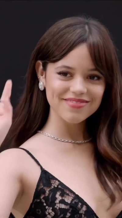 smile & wave