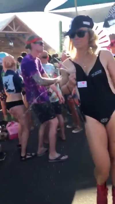 She got moves.