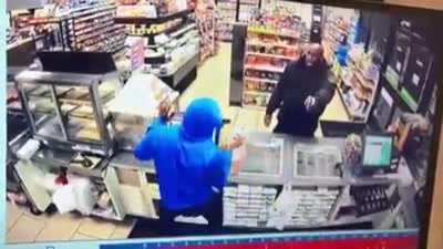 These 2 dummies try to rob 7-11 with a fake gun and they win prizes