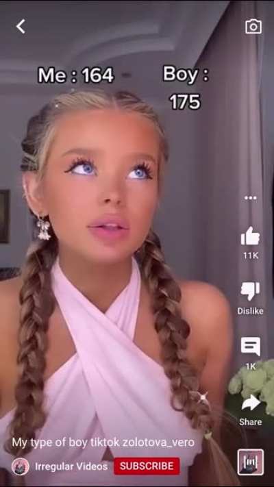 I don't date anybody under 6 foot >.< because everyyy boyyy wants me!